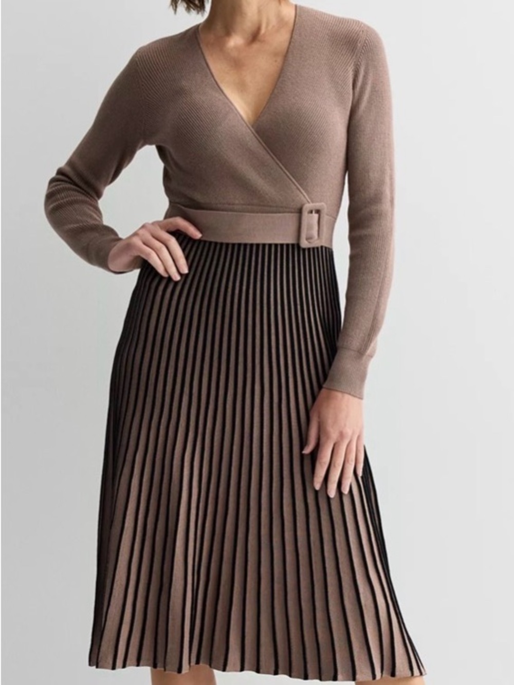 Signature by Robbie Bee Rib Pleated Sweater Midi Dress Womens L NWT